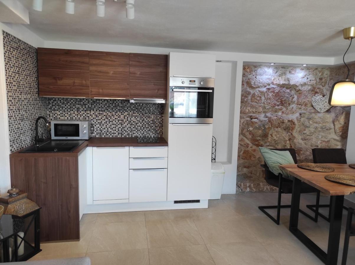 Stone House, Svirce, Hvar Bagian luar foto